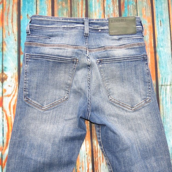 H&M Tech Stretch 28x32 Slim Fit Low Waist Jeans - Picture 3 of 8